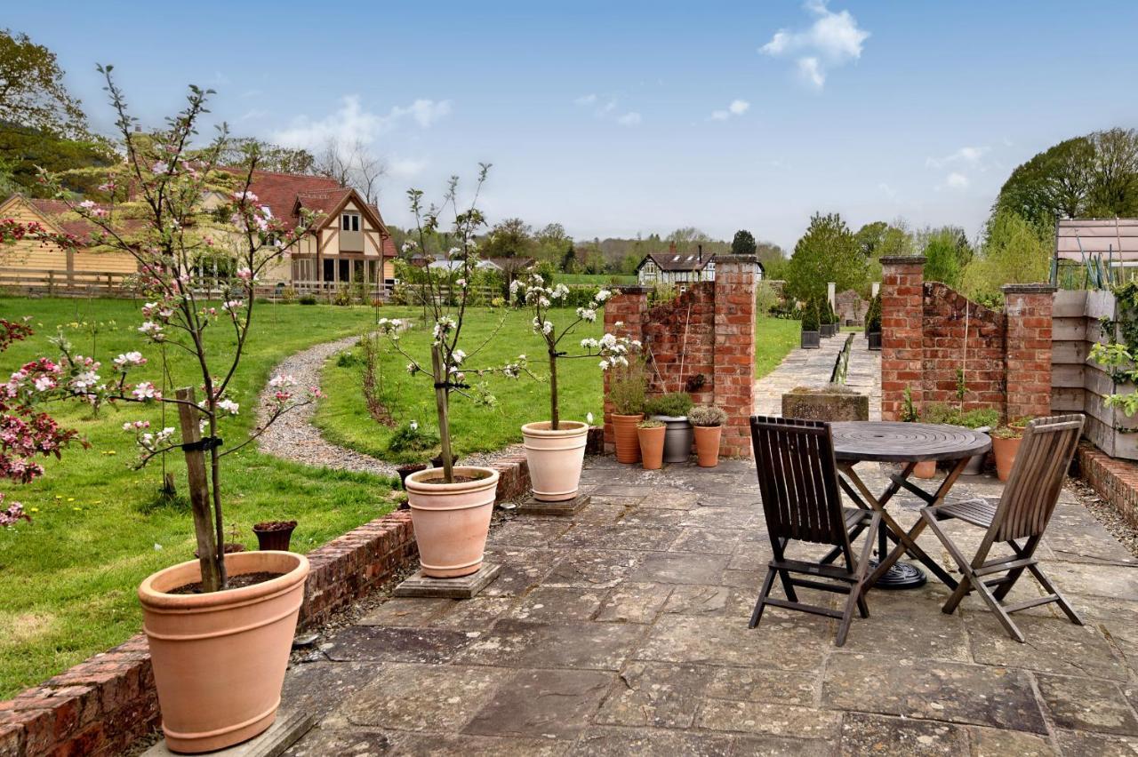 The Folly Villa Hereford Exterior photo