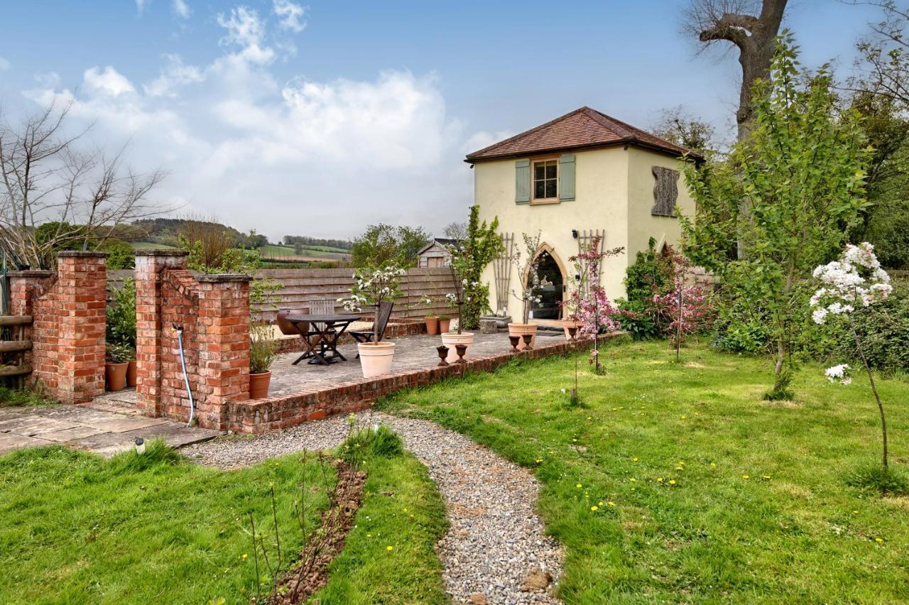The Folly Villa Hereford Exterior photo