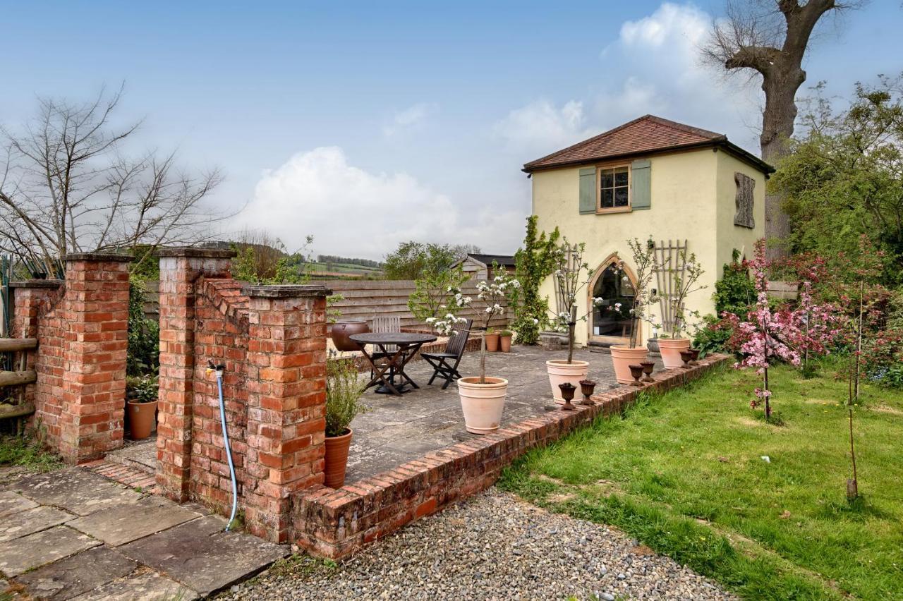 The Folly Villa Hereford Exterior photo